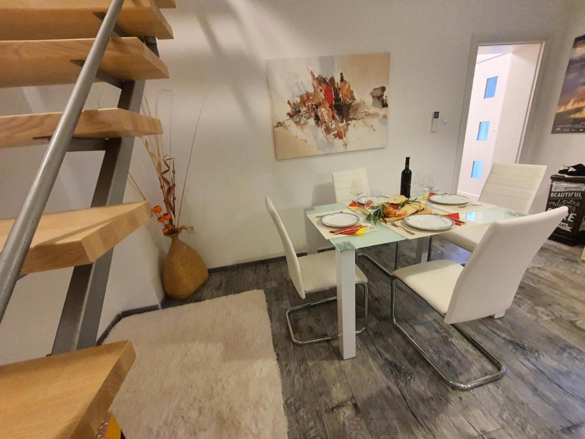 Bougainvilla Apartment